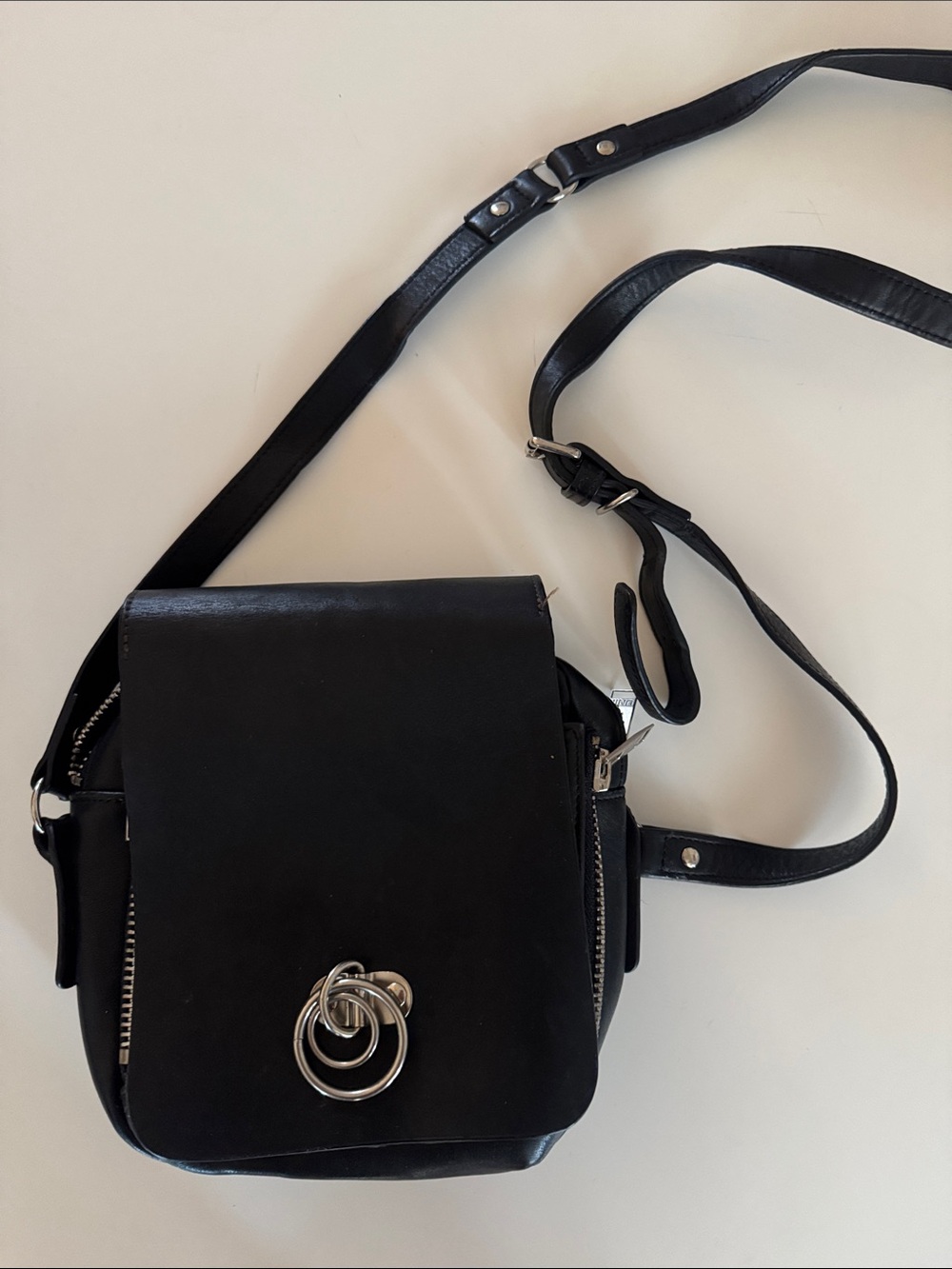 unif vault bag